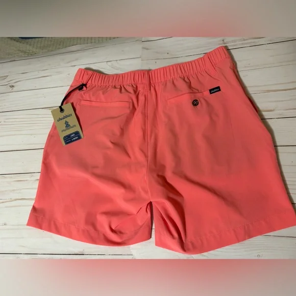 Chubbies Everywear - Performance Shorts
The New Englands 6”
Vintage washed coral - Picture 2 of 8